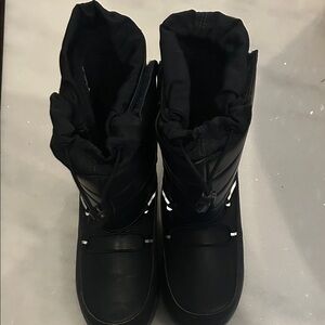 Kids Black Winter Boots